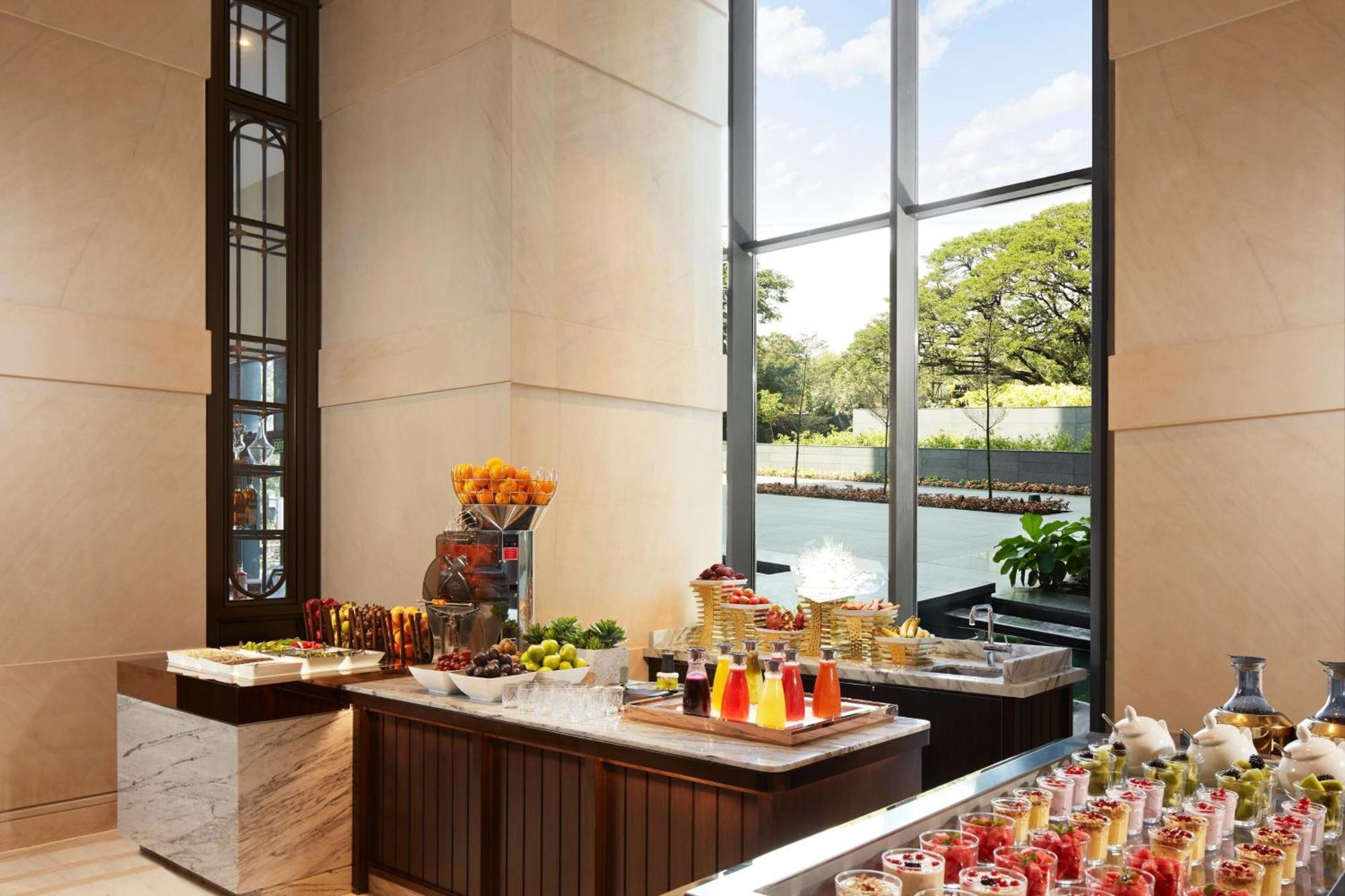 The Ritz-Carlton, Pune Eksteriør bilde