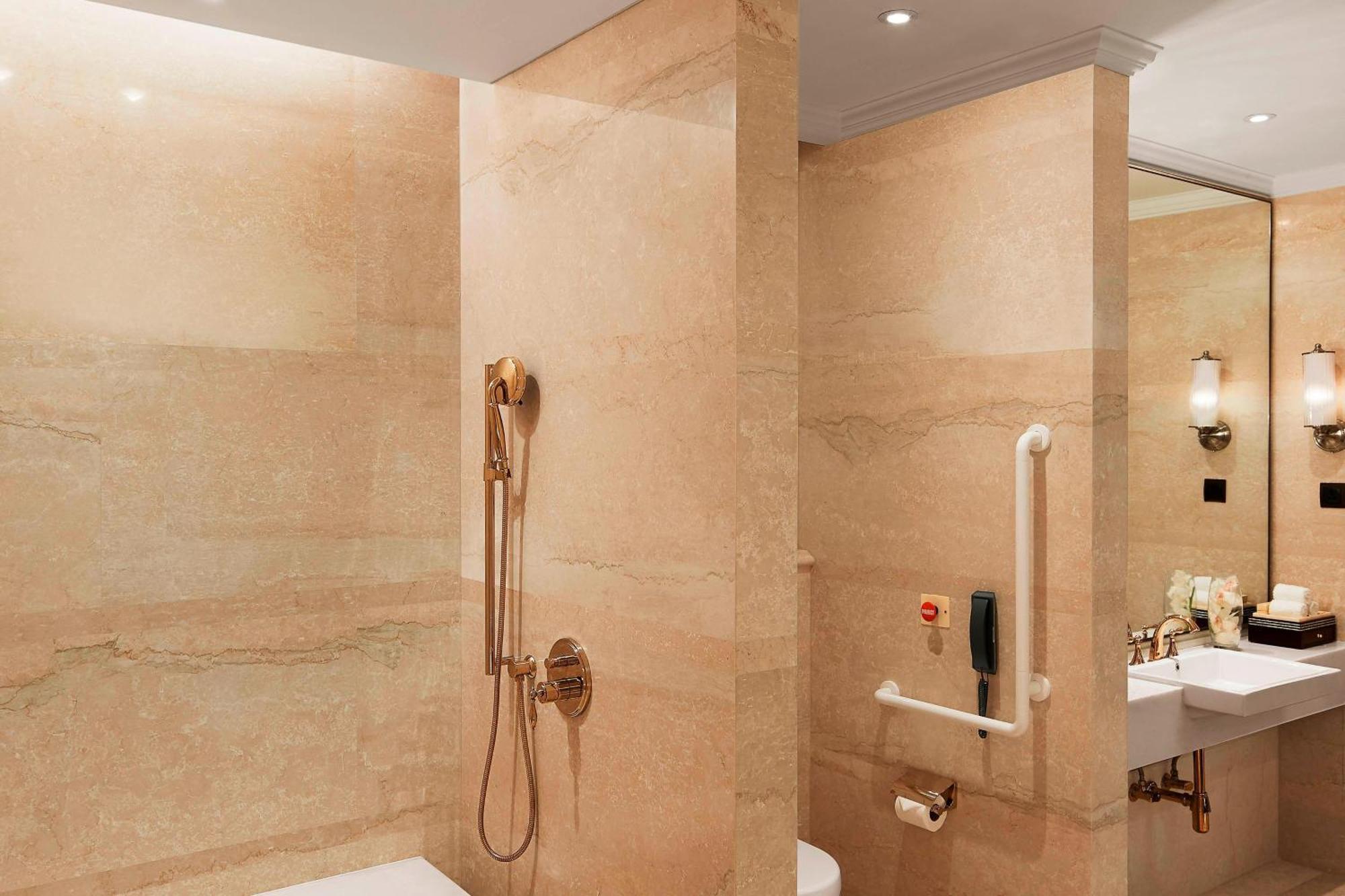 The Ritz-Carlton, Pune Eksteriør bilde