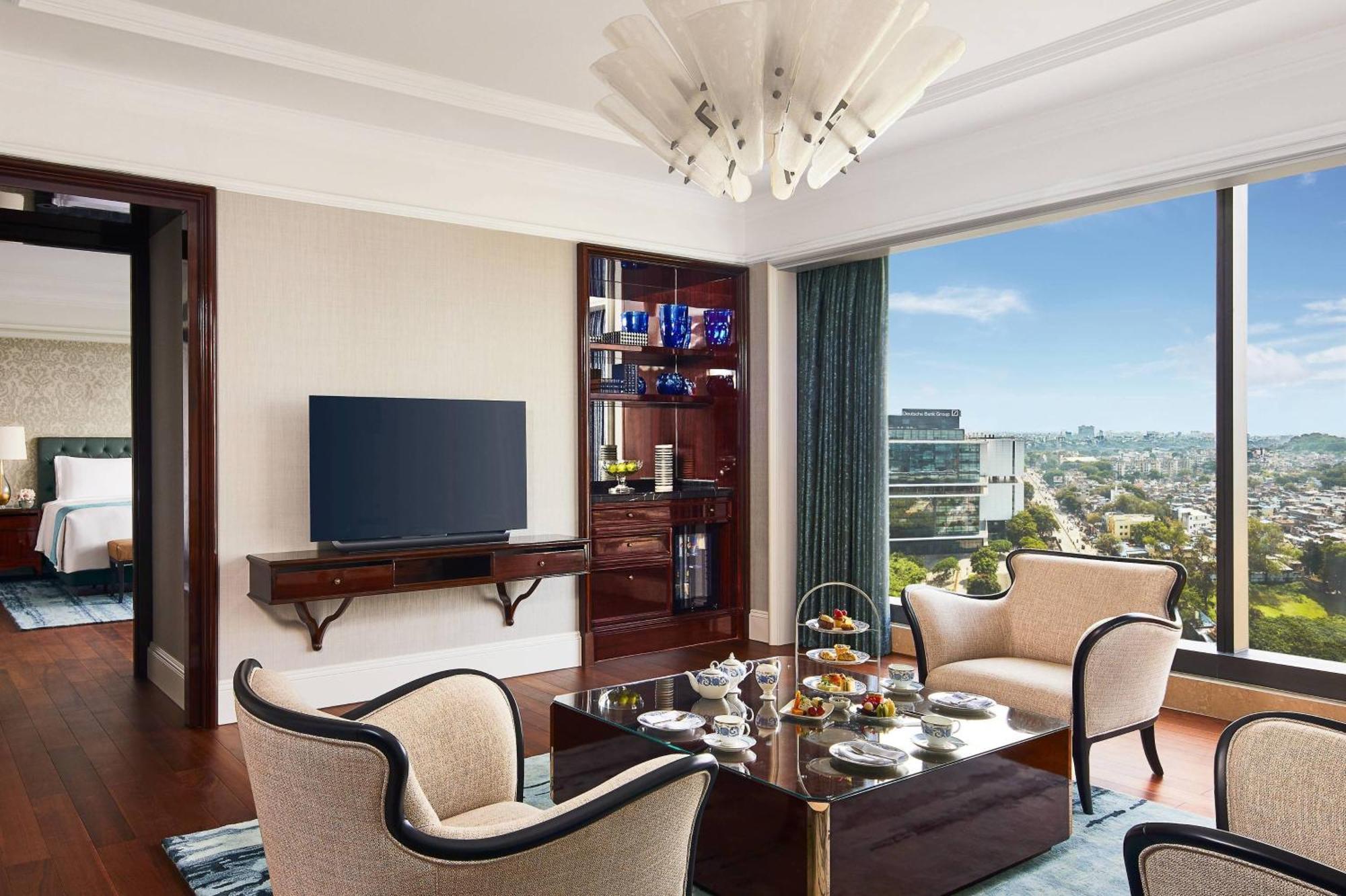 The Ritz-Carlton, Pune Eksteriør bilde