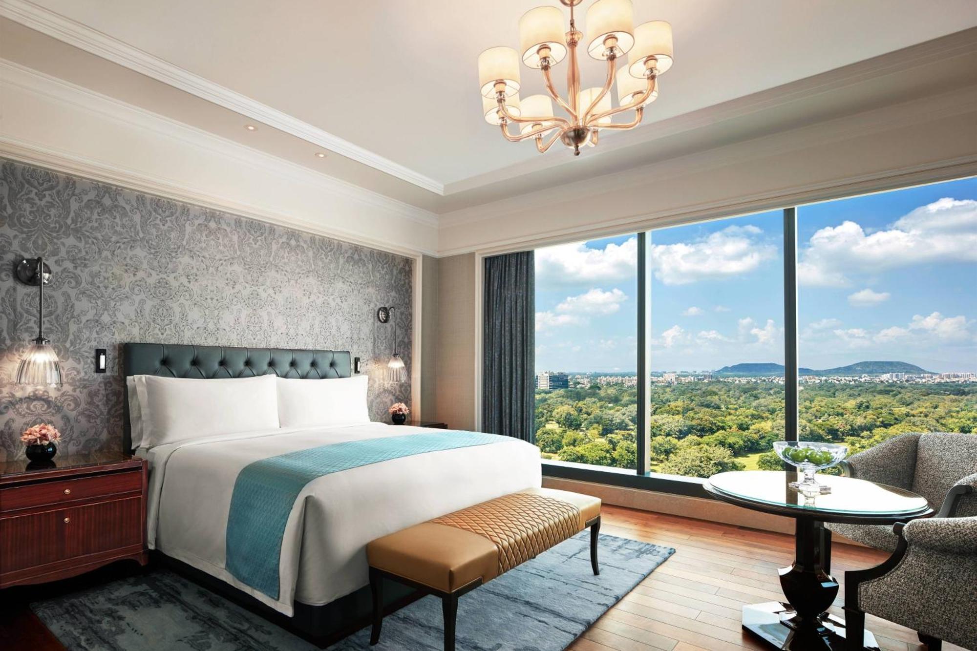 The Ritz-Carlton, Pune Eksteriør bilde